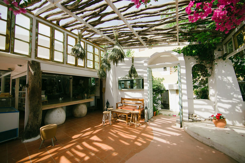 Gorgona Studios Faliraki Exterior foto